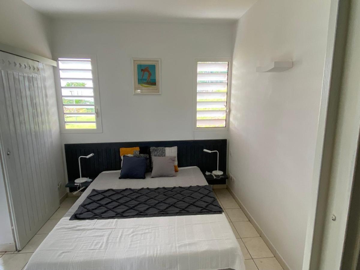Le 63* Apartment La Trinite Luaran gambar