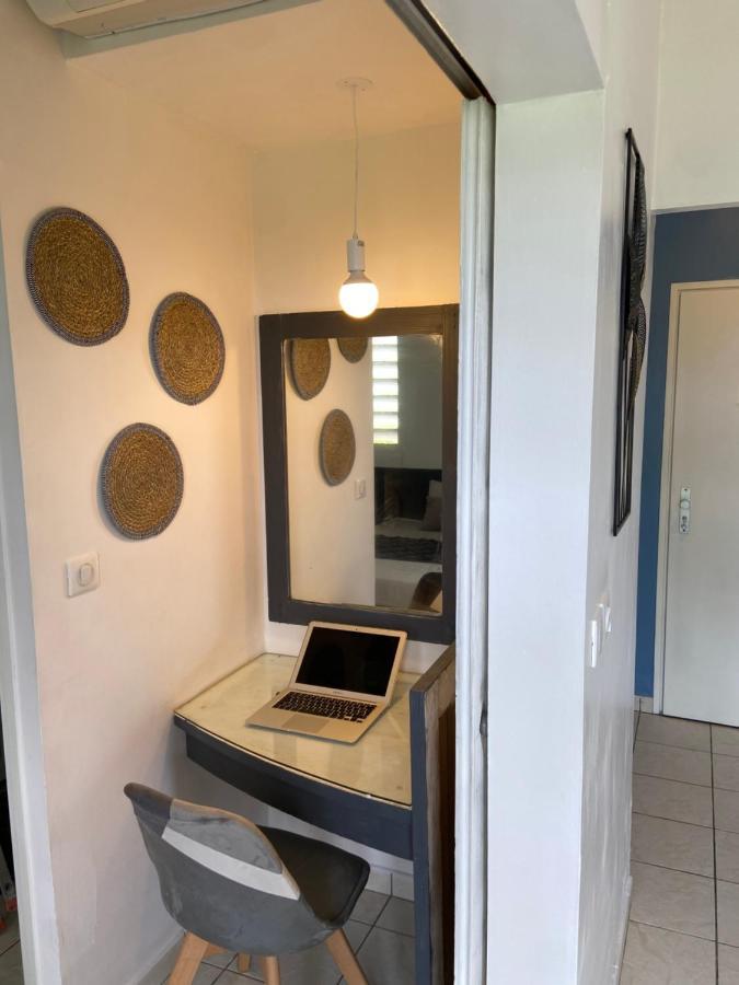 Le 63* Apartment La Trinite Luaran gambar