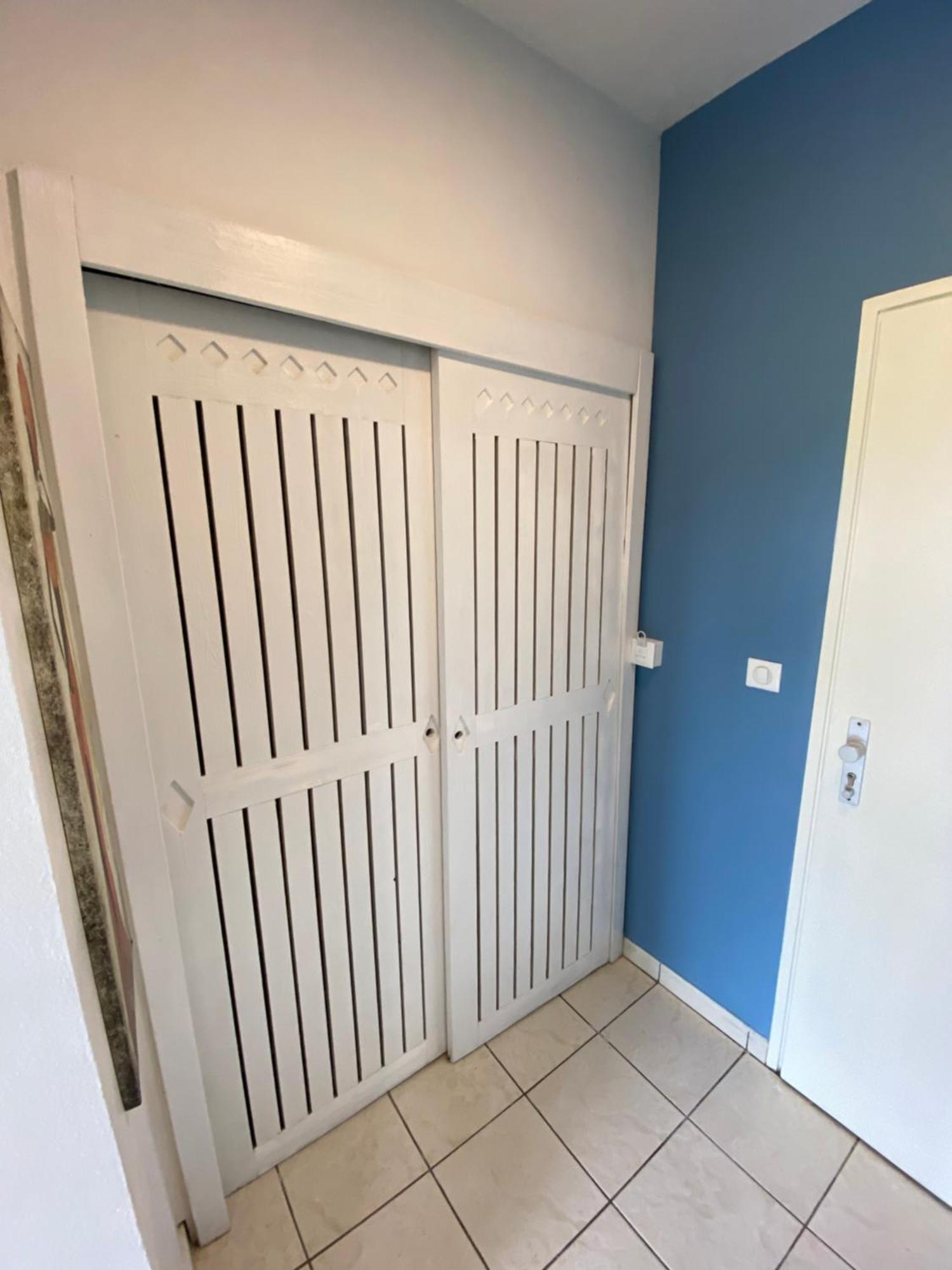 Le 63* Apartment La Trinite Luaran gambar